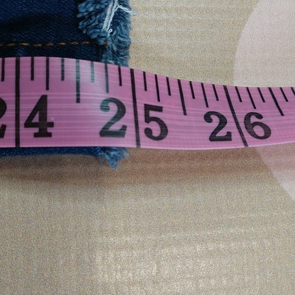 Wild Fable cropped Distressed Skinny Jeans. Size 0 - Picture 9 of 9